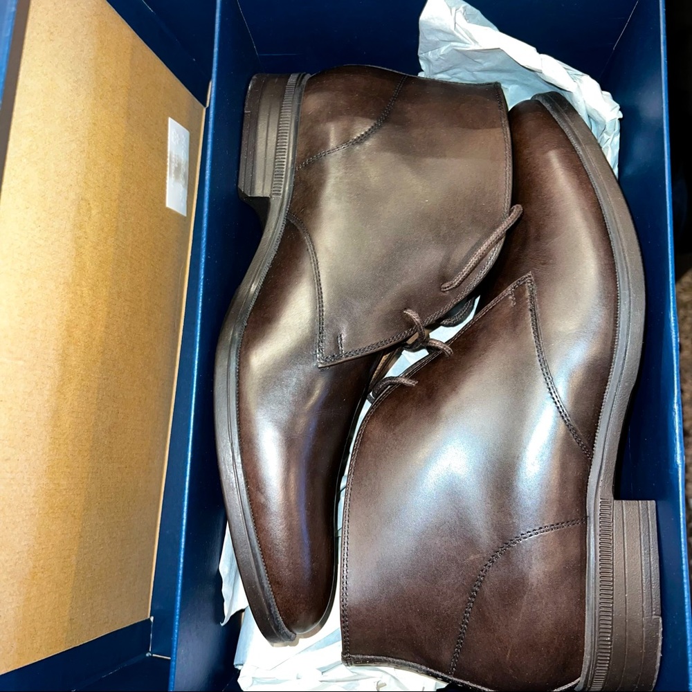 Cold Haan size 9.5 mens Madison WP Chukka II chestnut dress shoes